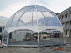 خيمة شفافة مثمن القبة